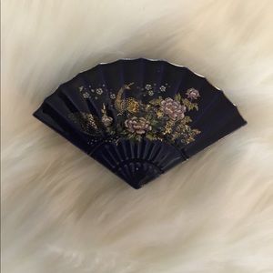 Oriental fan shaped trinket tray